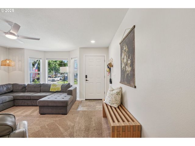 1925 MEADOWOOD Loop, Woodland, WA 98674