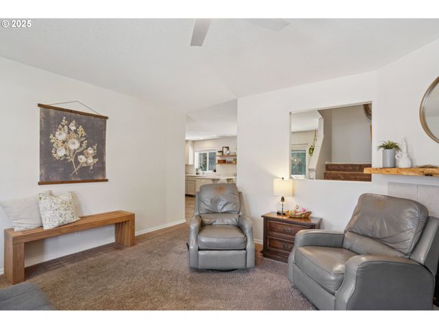 1925 MEADOWOOD Loop, Woodland, WA 98674