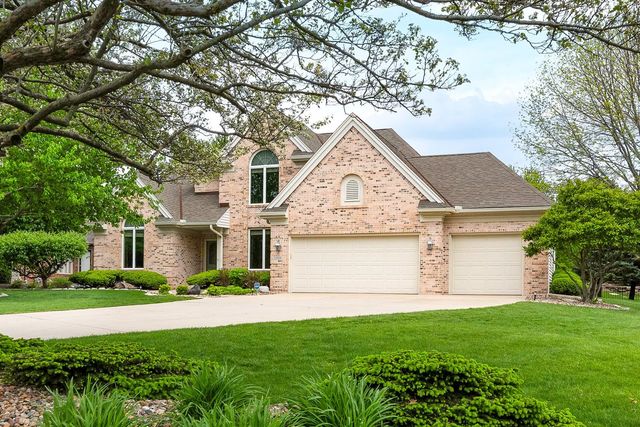 2109 Hackberry Road, Bloomington, IL 61704
