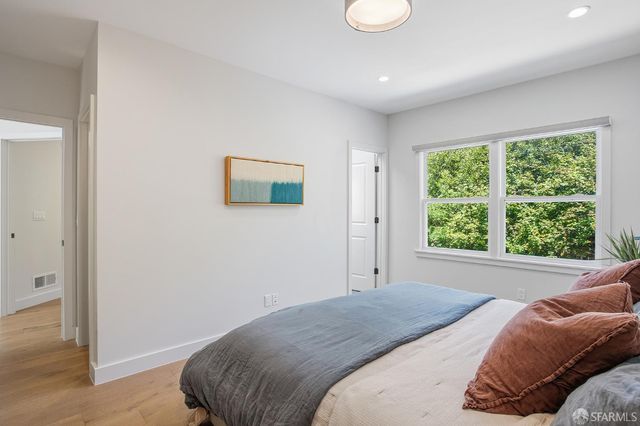 180 Panorama Drive, San Francisco, CA 94131
