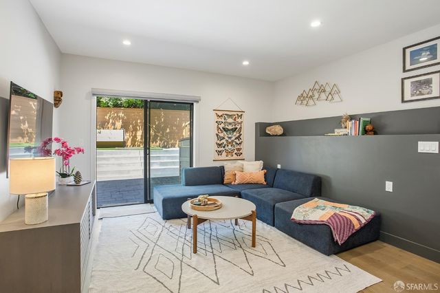 180 Panorama Drive, San Francisco, CA 94131