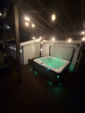 706 W 7th St, Columbia, TN 38401