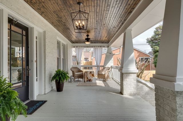 706 W 7th St, Columbia, TN 38401