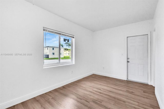 8329 NW 5th Ave 1, Miami, FL 33150