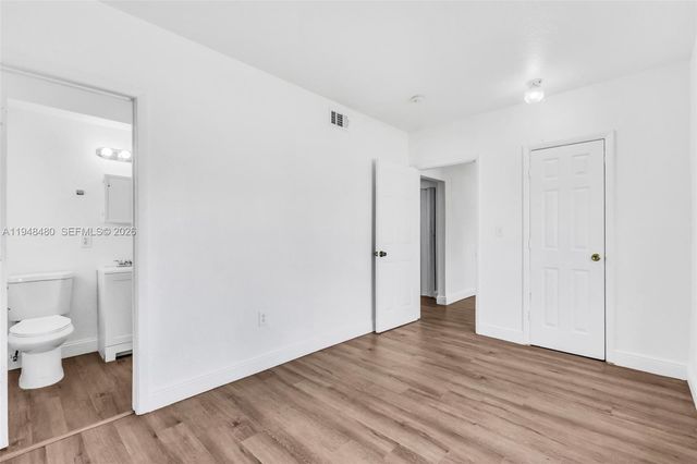 8329 NW 5th Ave 1, Miami, FL 33150