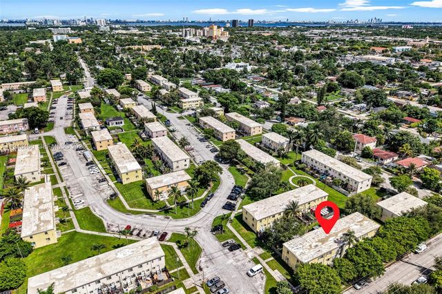 8329 NW 5th Ave 1, Miami, FL 33150