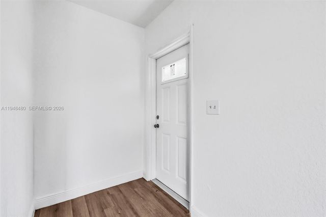 8329 NW 5th Ave 1, Miami, FL 33150