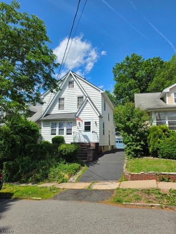 12 Brook Pl, Bloomfield Twp., NJ 07003