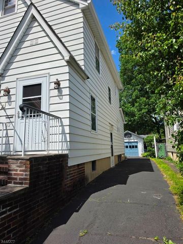 12 Brook Pl, Bloomfield Twp., NJ 07003