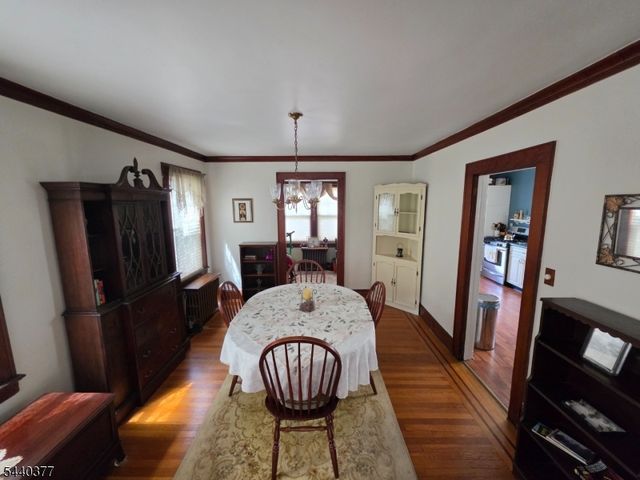 12 Brook Pl, Bloomfield Twp., NJ 07003