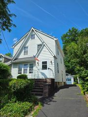 12 Brook Pl, Bloomfield Twp., NJ 07003