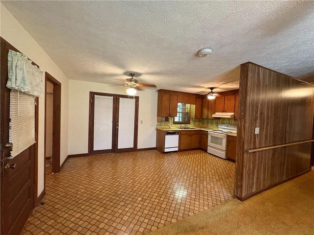 179 Garrison Drive, Cleveland, GA 30528