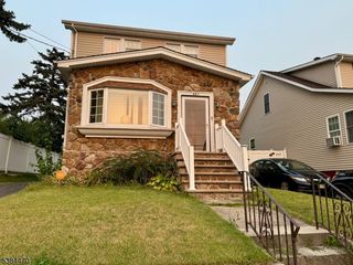 693 E 31St St, Paterson City, NJ 07513