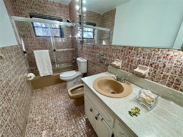 2351 SW 92nd Pl, Miami, FL 33165