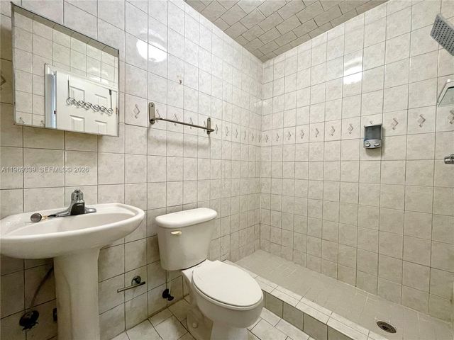 2351 SW 92nd Pl, Miami, FL 33165