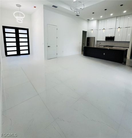 213 5th AVE, Lehigh Acres, FL 33936