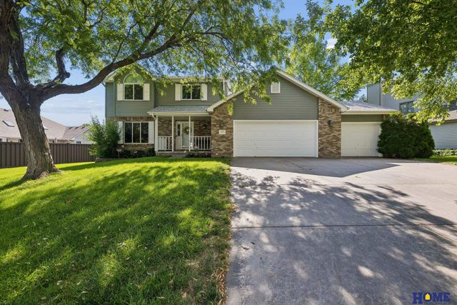 7220 Woody Creek Lane, Lincoln, NE 68516