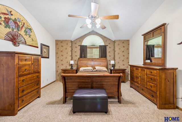 7220 Woody Creek Lane, Lincoln, NE 68516