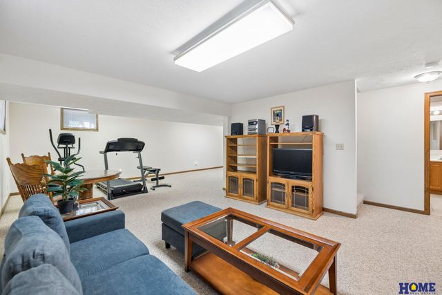 7220 Woody Creek Lane, Lincoln, NE 68516