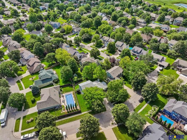 7220 Woody Creek Lane, Lincoln, NE 68516