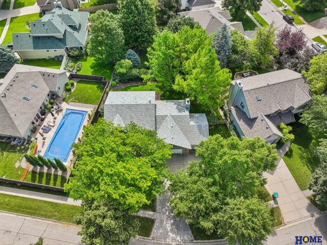 7220 Woody Creek Lane, Lincoln, NE 68516