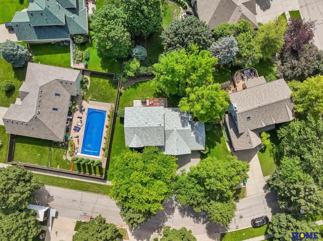 7220 Woody Creek Lane, Lincoln, NE 68516
