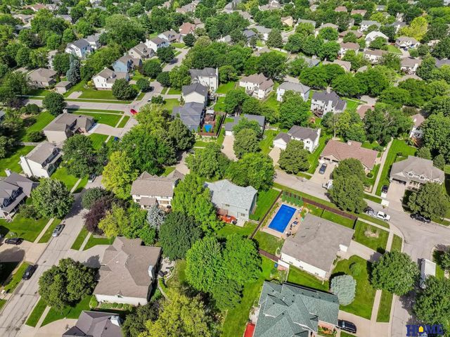 7220 Woody Creek Lane, Lincoln, NE 68516