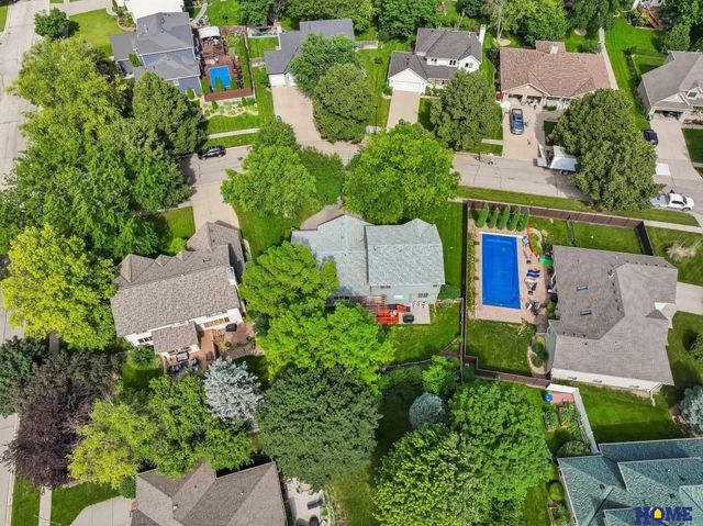 7220 Woody Creek Lane, Lincoln, NE 68516