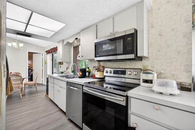 464 CORONADO ROAD, Venice, FL 34293