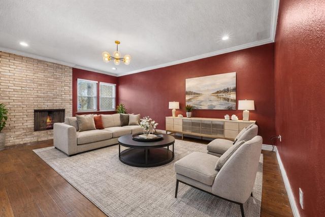 2103 2103 Lake Village Drive, Houston, TX 77339