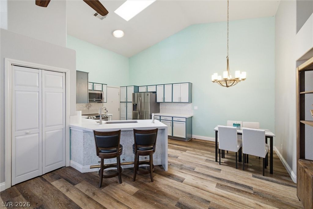 4005 Radbourne Avenue, Las Vegas, NV 89121 — photo 2