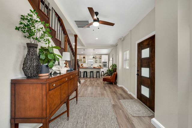 116 Creekview Drive, Blum, TX 76627