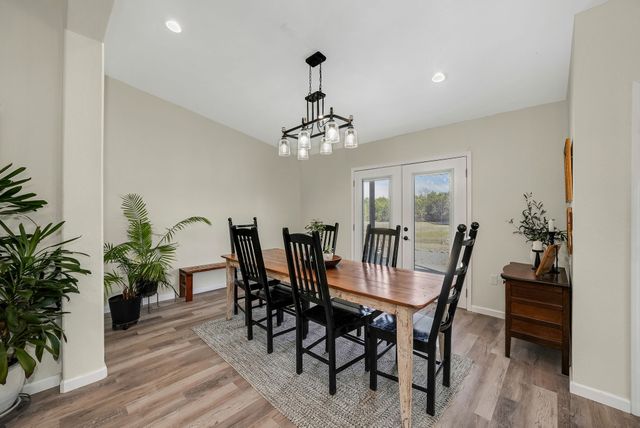 116 Creekview Drive, Blum, TX 76627