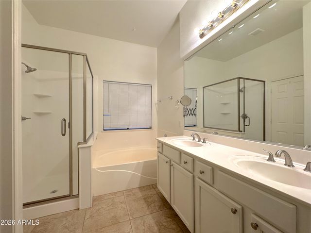 3013 W GLENHAVEN Drive, Phoenix, AZ 85045