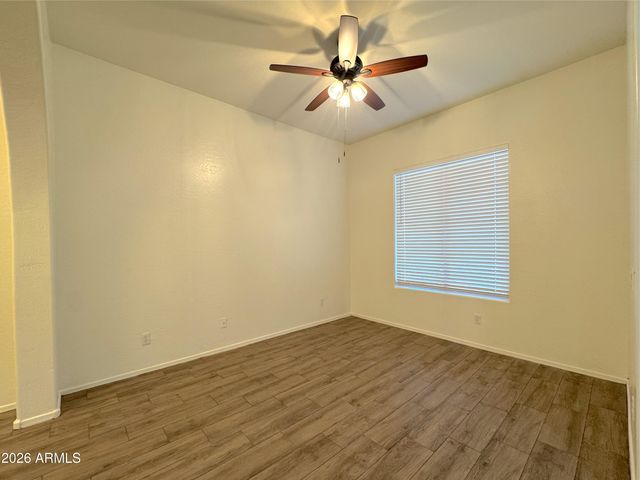 3013 W GLENHAVEN Drive, Phoenix, AZ 85045