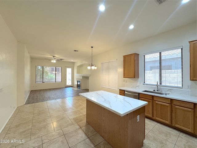 3013 W GLENHAVEN Drive, Phoenix, AZ 85045