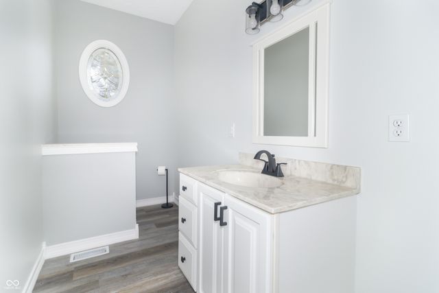 707 Fairington Way, Alexandria, IN 46001