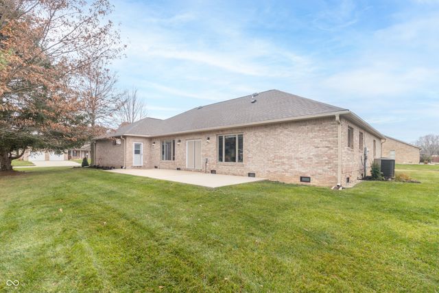 707 Fairington Way, Alexandria, IN 46001