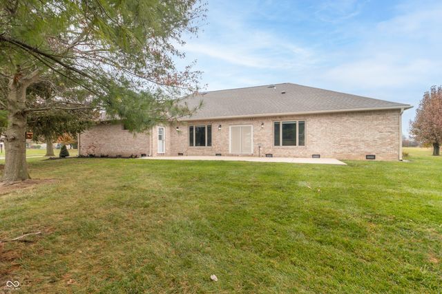 707 Fairington Way, Alexandria, IN 46001