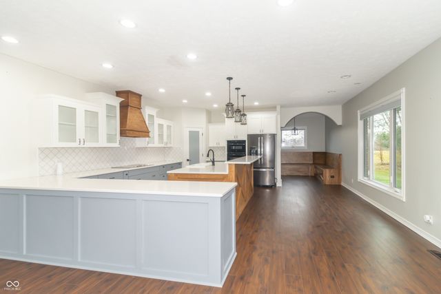 707 Fairington Way, Alexandria, IN 46001