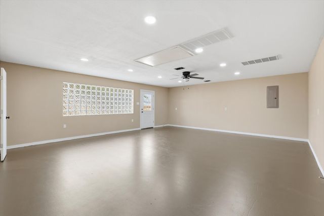 2501 Caddo Trail, Sanger, TX 76266