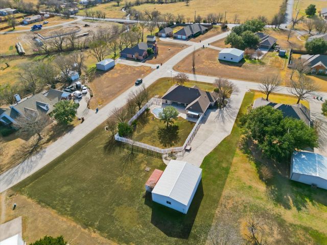 2501 Caddo Trail, Sanger, TX 76266