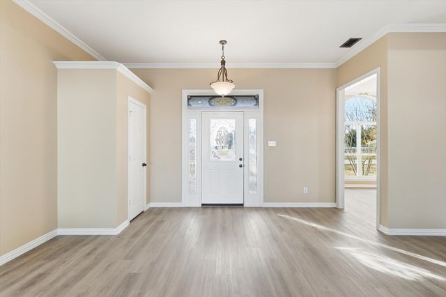 2501 Caddo Trail, Sanger, TX 76266