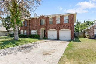 925 Clover Hill Lane, Cedar Hill, TX 75104
