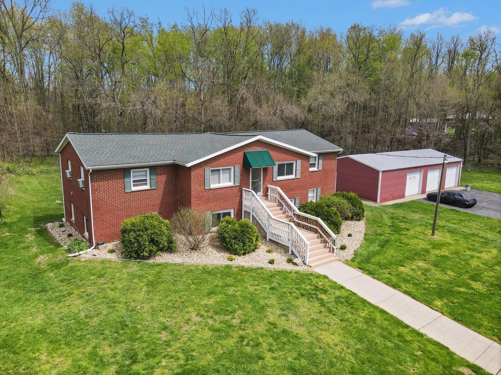 10477 S Sprinkle Road, Pavilion Twp, MI 49097