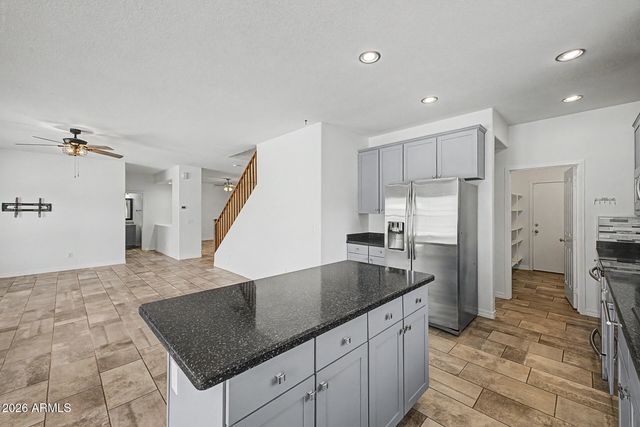 9054 E ORO Avenue, Mesa, AZ 85212