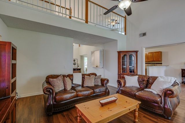 2107 Clearwater Trail, Carrollton, TX 75010