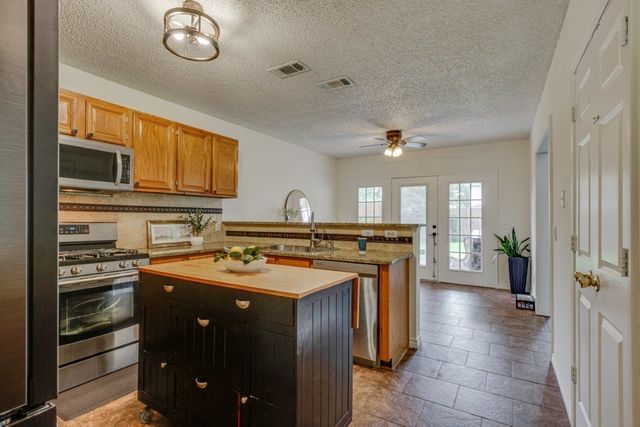 2107 Clearwater Trail, Carrollton, TX 75010
