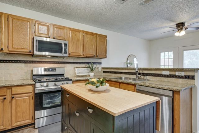 2107 Clearwater Trail, Carrollton, TX 75010