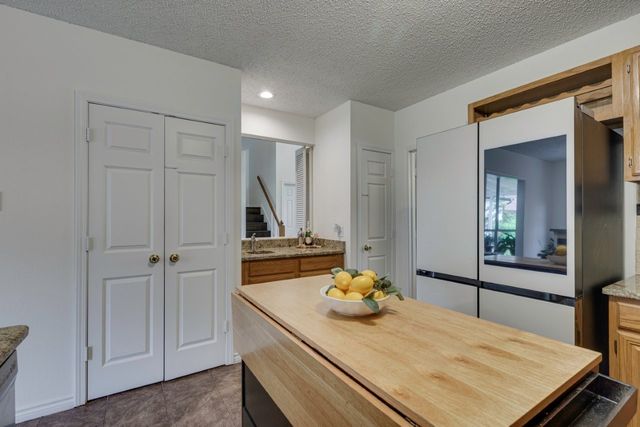 2107 Clearwater Trail, Carrollton, TX 75010